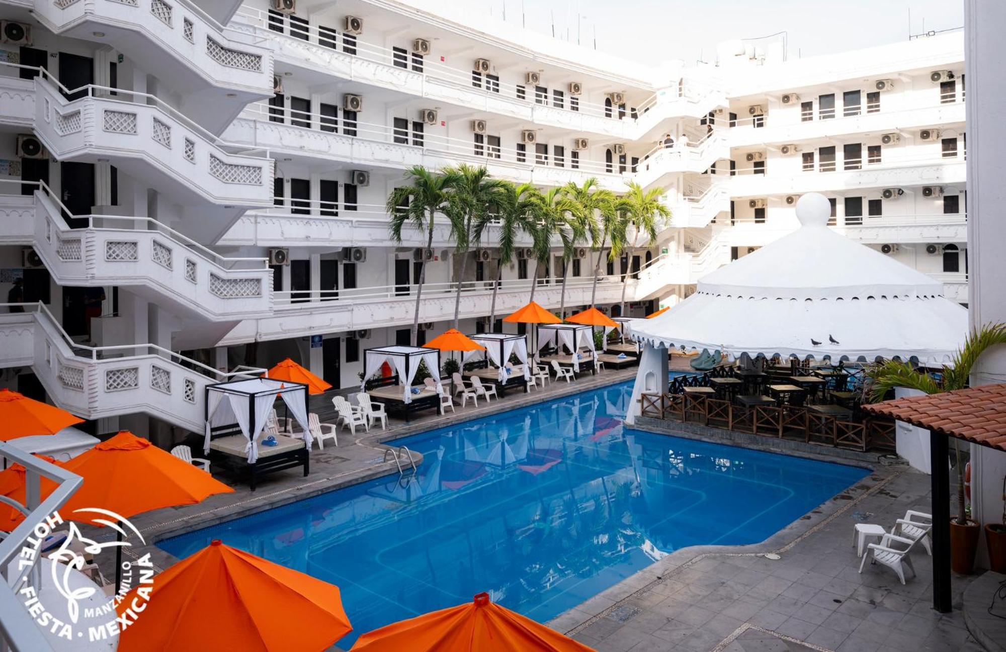 Hotel Fiesta Mexicana マンサニージョ エクステリア 写真